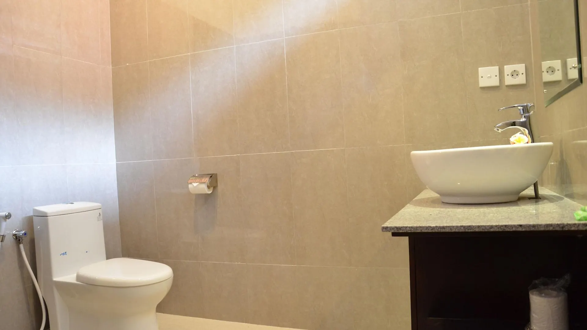Hotel New Garden View Resort - CHSE Certified Legian