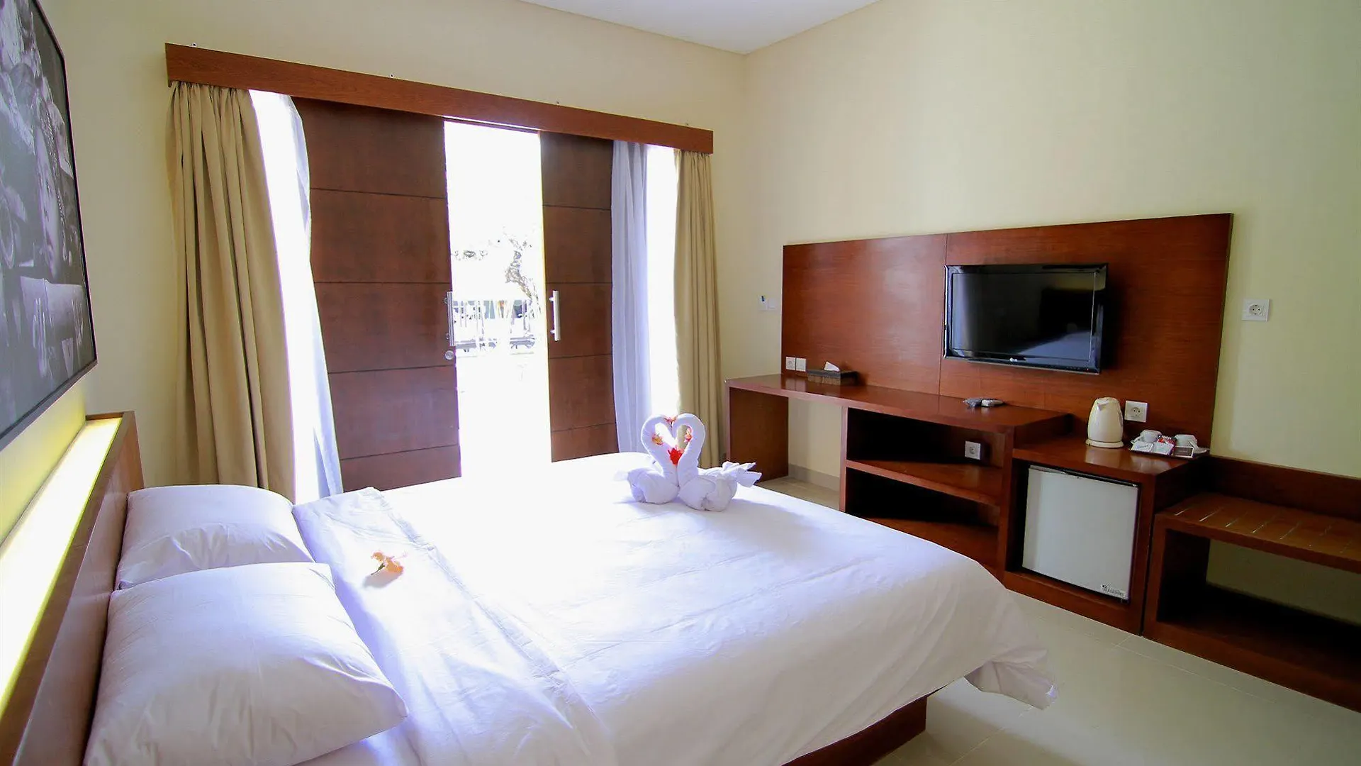 Hotel New Garden View Resort - CHSE Certified Legian